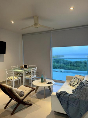 Morros 922 Seaside Retreat